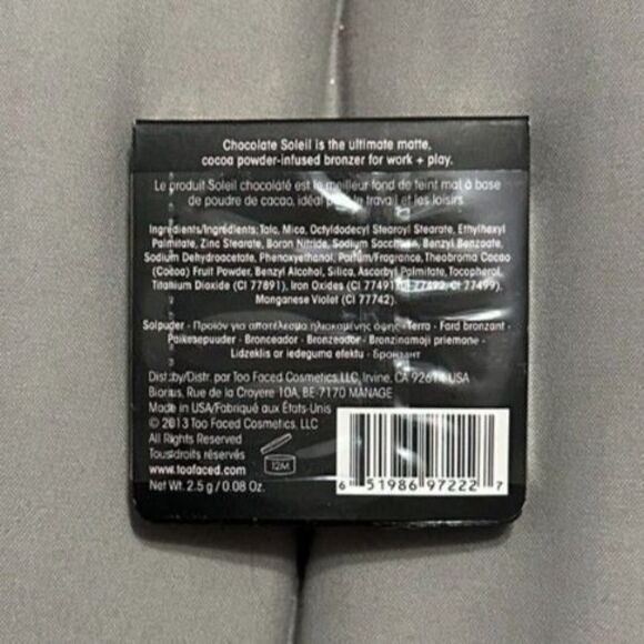 Too Faced chocolate soleil medium/deep bronzer - Picture 2 of 2